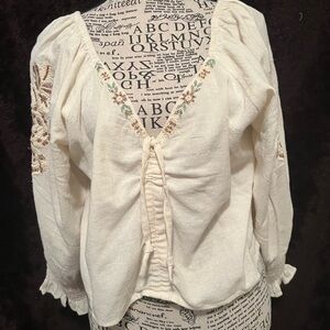 Shyanne Cream Blouse with Floral Embroidery